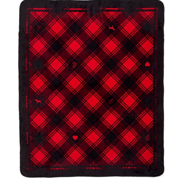 Victoria’s Secret Cozy Fleece Plaid Blanket - Picture 2 of 3